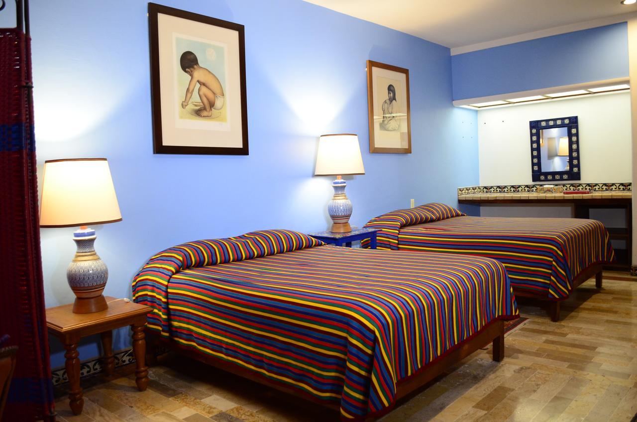 Casa De Las Flores Bed & Breakfast Tlaquepaque Dış mekan fotoğraf