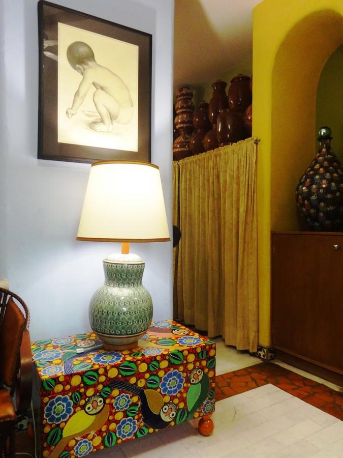 Casa De Las Flores Bed & Breakfast Tlaquepaque Dış mekan fotoğraf