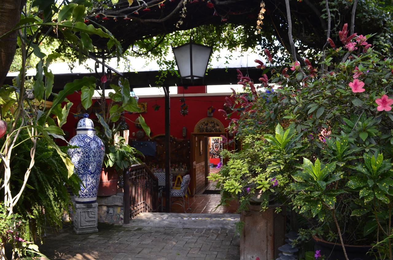 Casa De Las Flores Bed & Breakfast Tlaquepaque Dış mekan fotoğraf
